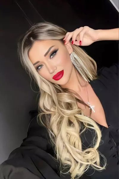 Naomi, 27 years old, White escort model in Dubai, 172cm, Blonde hair