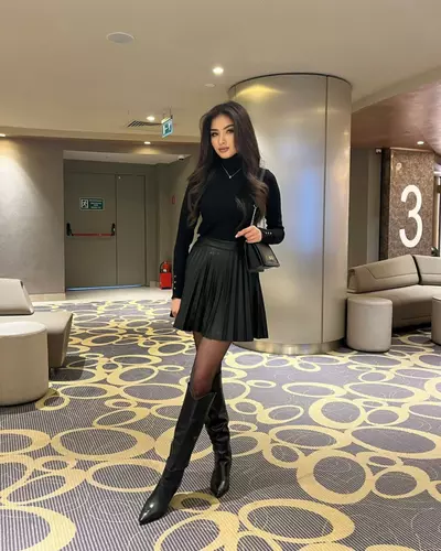 Serenity, 25 years old, Asian escort model in Dubai, 169cm, Brunette hair